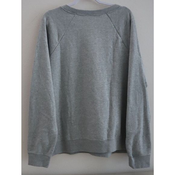 Nike DC6928 063 Women's Plus Sz 1XL Gray Fleece Logo Graphic Sweatshirt $60 - Picture 2 of 9